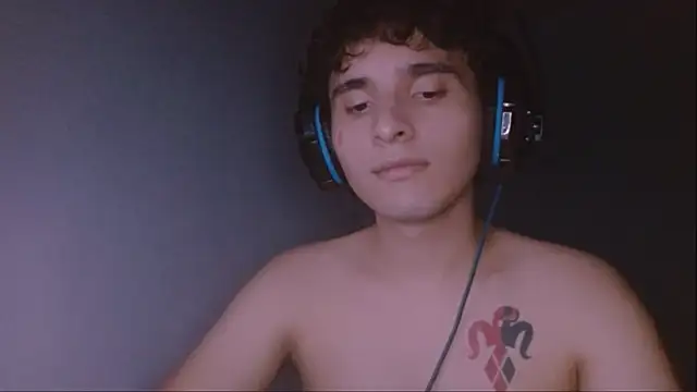 Snapshot of Charley_quin chatting on September 2025 03:51:01 AM Charley quin online show from September 2025 03:51:01 AM