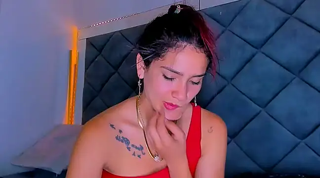 Snapshot of Nellyhills chatting on March 2025 01:45:01 PM Nellyhills online show from March 2025 01:45:01 PM