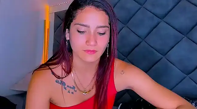 Snapshot of Nellyhills chatting on March 2025 04:51:01 PM Nellyhills online show from March 2025 04:51:01 PM