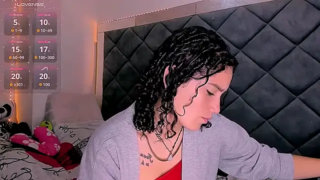 Snapshot of Nellyhills chatting on September 2025 10:21:02 AM Nellyhills online show from September 2025 10:21:02 AM