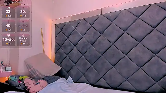 Snapshot of Nellyhills chatting on November 2025 03:39:01 PM Nellyhills online show from November 2025 03:39:01 PM