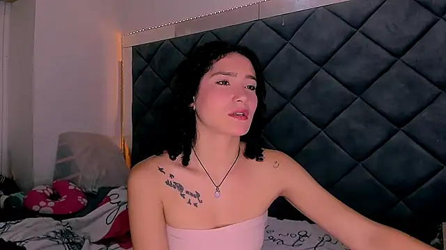 Snapshot of Nellyhills chatting on October 2025 01:54:02 PM Nellyhills online show from October 2025 01:54:02 PM