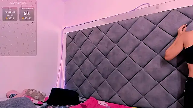 Snapshot of Nellyhills chatting on November 2025 01:49:01 PM Nellyhills online show from November 2025 01:49:01 PM