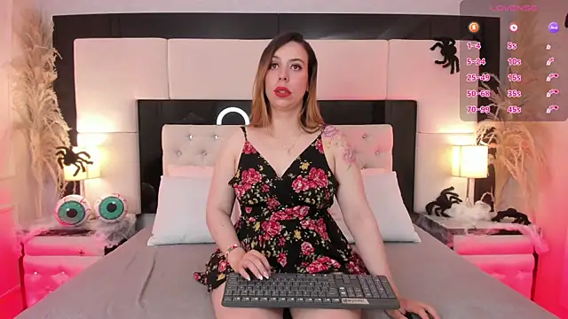 CarlaRossi  online show from October 2025 07:44:02 PM