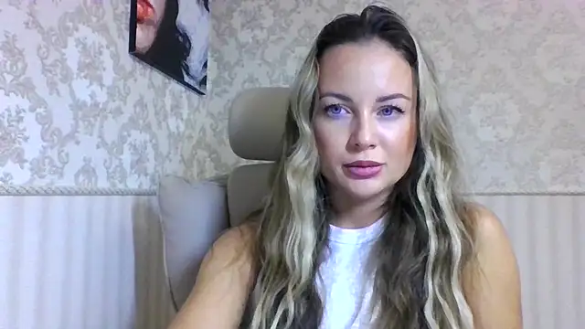 Snapshot of jennifer838 chatting on October 2025 06:15:01 PM jennifer838 online show from October 2025 06:15:01 PM