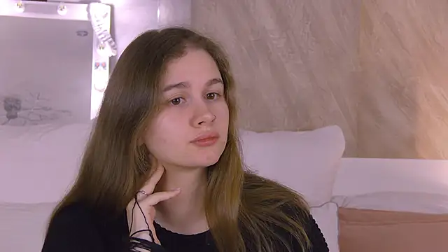 EllieHayes online show from March 2026 01:13:02 AM