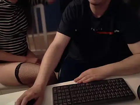 CuteMan33 online show from May 2026 02:22:02 AM