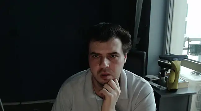 Snapshot of CuteMan33 chatting on January 2025 03:19:01 PM CuteMan33 online show from January 2025 03:19:01 PM