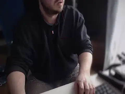 CuteMan33 online show from February 2026 02:30:02 PM