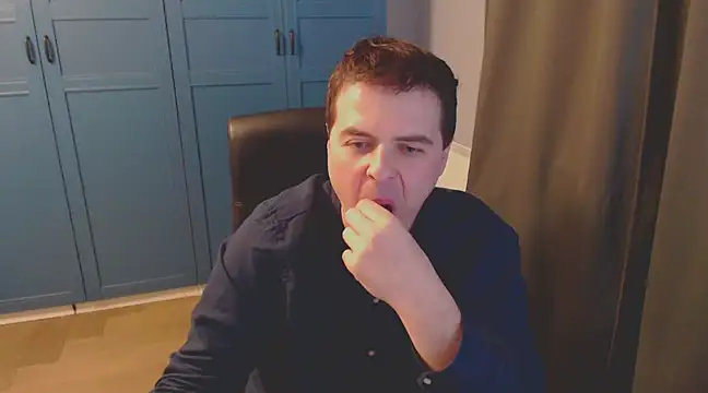 Snapshot of CuteMan33 chatting on December 2024 11:15:01 AM CuteMan33 online show from December 2024 11:15:01 AM