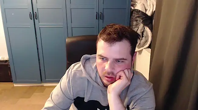 Snapshot of CuteMan33 chatting on March 2025 11:49:02 PM CuteMan33 online show from March 2025 11:49:02 PM