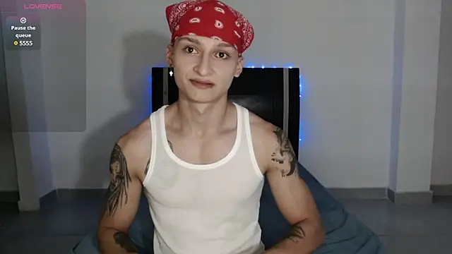 arthurphoenix  online show from December 2024 04:01:02 AM