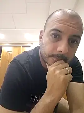 Snapshot of arabian82 chatting on December 2024 04:22:01 AM arabian82 online show from December 2024 04:22:01 AM