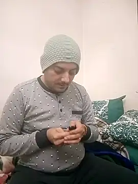 Snapshot of arabian82 chatting on December 2024 10:31:01 PM arabian82 online show from December 2024 10:31:01 PM