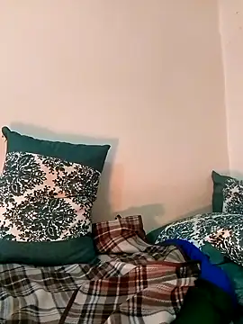 Snapshot of arabian82 chatting on December 2024 08:45:01 PM arabian82 online show from December 2024 08:45:01 PM