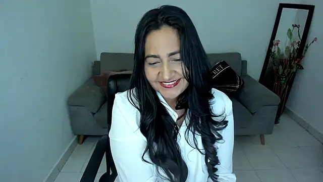 Adele Sweett online show from March 2026 10:42:01 AM