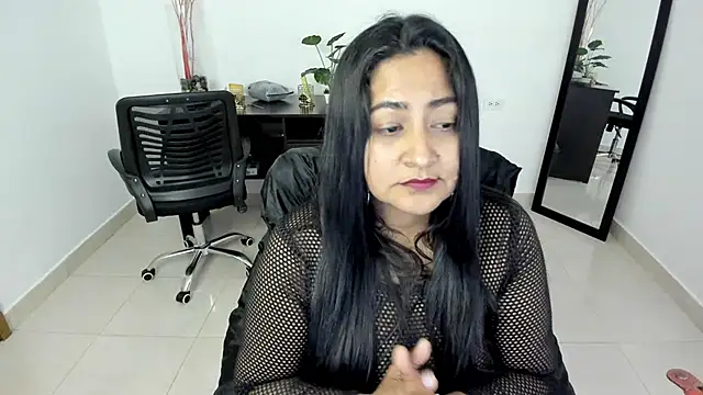 Adele Sweett online show from March 2025 05:52:02 PM
