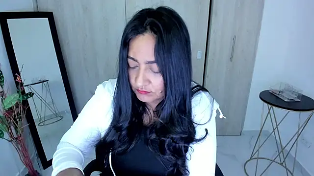 Adele Sweett online show from May 2026 10:46:02 AM