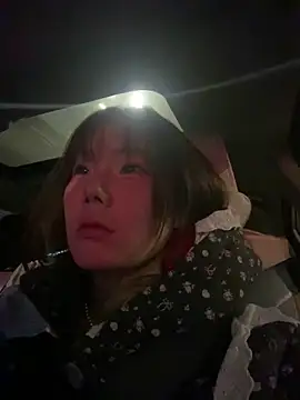 Snapshot of ChuChu1991 chatting on February 2025 01:11:02 PM ChuChu1991 online show from February 2025 01:11:02 PM