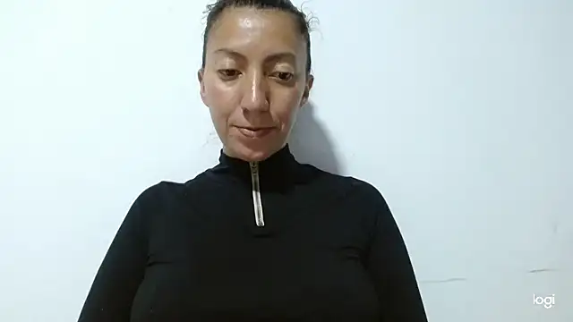 kaybabyhot online show from November 2025 09:18:01 PM