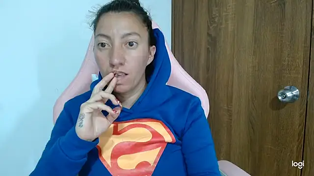 kaybabyhot online show from October 2025 04:32:02 PM