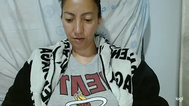 kaybabyhot online show from October 2025 03:15:02 AM