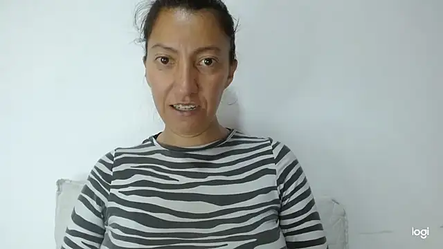 kaybabyhot online show from November 2025 05:35:01 PM