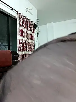 Hot-Angel  online show from April 2026 04:25:02 PM