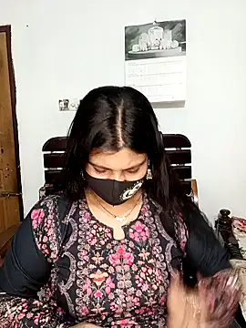 Hot-Angel  online show from April 2026 05:30:01 PM