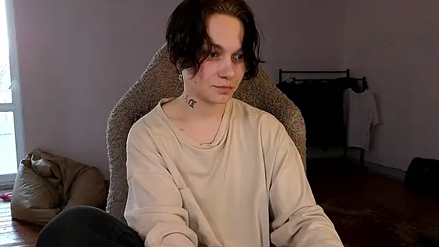 esajukyy online show from May 2026 01:31:02 PM