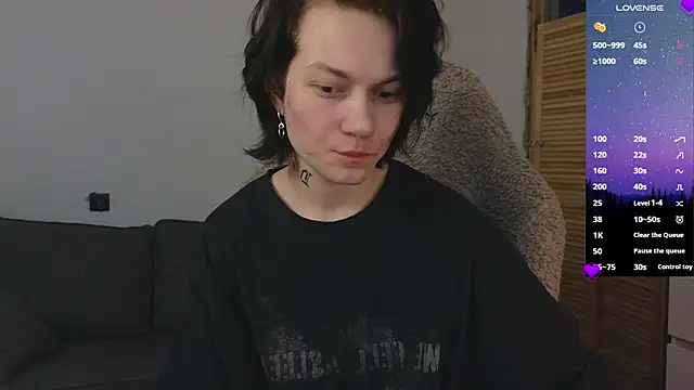 esajukyy online show from April 2026 01:04:02 PM