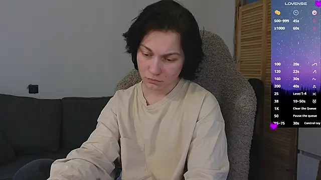 esajukyy online show from April 2026 01:07:01 PM