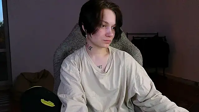 esajukyy online show from May 2026 03:18:02 PM