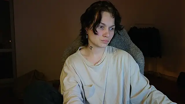 esajukyy online show from May 2026 05:06:01 PM