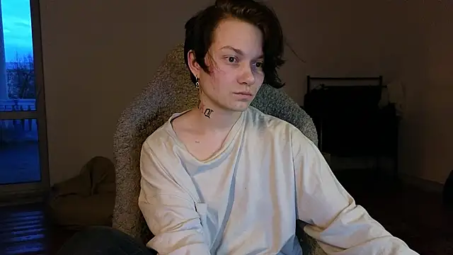 esajukyy online show from May 2026 02:36:01 PM