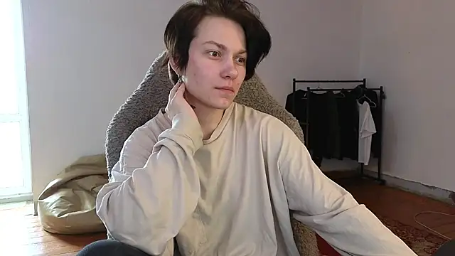 esajukyy online show from May 2026 05:14:02 AM