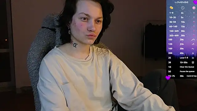 esajukyy online show from April 2026 05:30:01 PM