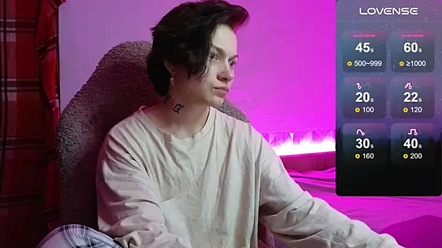 esajukyy online show from October 2025 05:01:02 PM