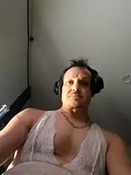 neopolitanSHAFT online show from February 2026 11:45:01 AM