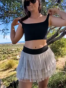 Samira-Summer online show from October 2025 09:30:01 AM