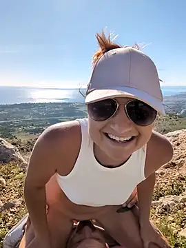 Samira-Summer online show from November 2025 09:15:02 AM