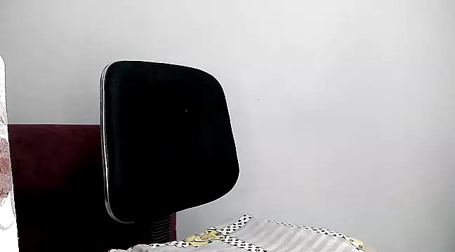 Olivia3 online show from March 2025 05:39:01 PM