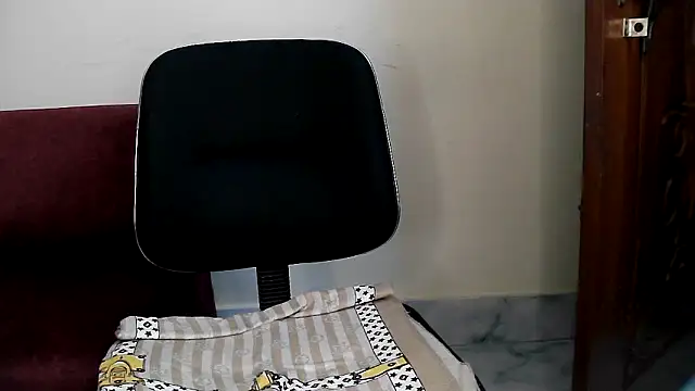 Olivia3 online show from September 2025 07:37:02 PM
