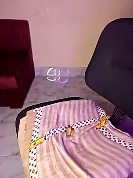 Olivia3 online show from October 2025 09:56:02 PM