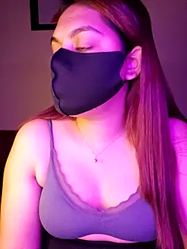 Olivia3 online show from September 2025 09:21:02 PM