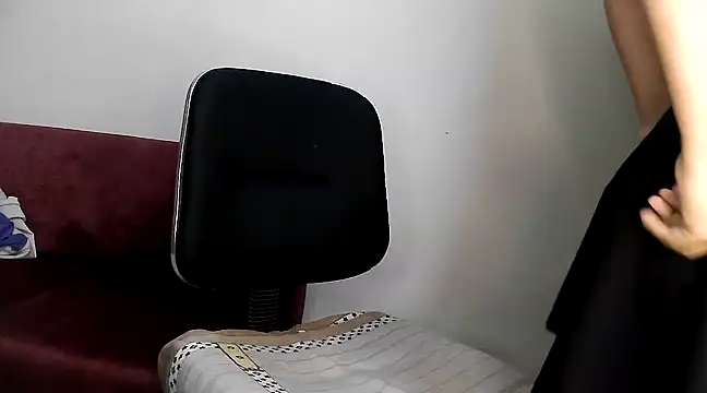 Olivia3 online show from March 2025 09:42:02 PM