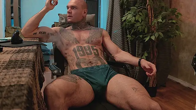 Snapshot of bulatov_xx chatting on October 2025 08:45:01 PM bulatov xx online show from October 2025 08:45:01 PM