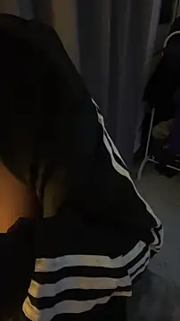 nick  yy online show from January 2026 08:27:02 PM