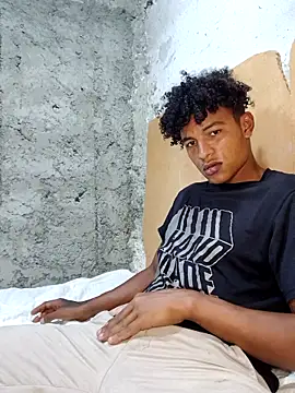 Snapshot of Black_Diamon_ chatting on November 2025 07:29:02 PM Black Diamon online show from November 2025 07:29:02 PM