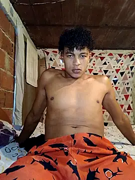 Snapshot of Black_Diamon_ chatting on December 2025 08:57:02 PM Black Diamon online show from December 2025 08:57:02 PM